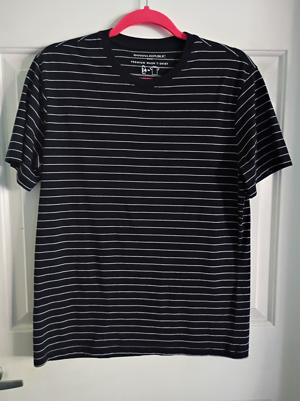 Banana Republic Men's Black Striped Crew Tee